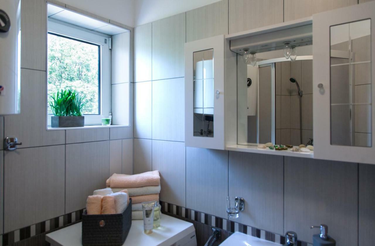 Apartment Helga Liznjan Bagian luar foto